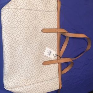 Fossil authentic shopper with tag NWT